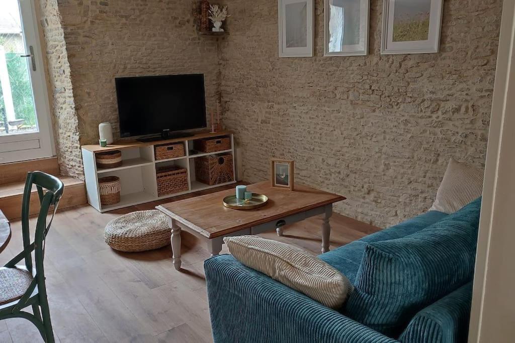 Appartement Avec Jardin Et Acces Mer Grandcamp-Maisy Dış mekan fotoğraf